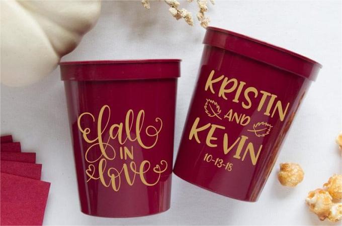 Plastic Cups Can Make You the Focus of Your Wedding Reception! Make Your Big Day Even More Amazing!